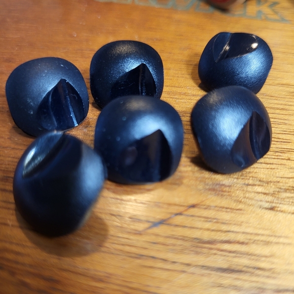 Vintage Black Square Domed Notched Plastic Shank Sewing Buttons ~ 6 Pieces - Picture 3 of 11